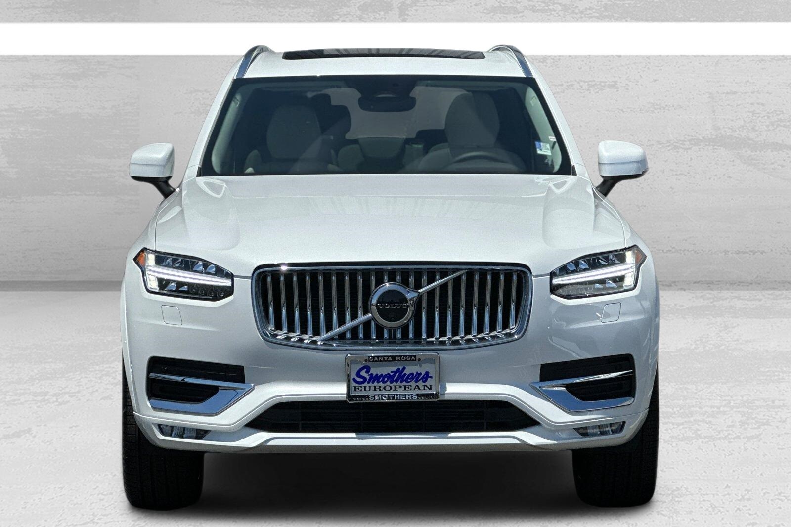 2025 Volvo XC90 Plus photo 2
