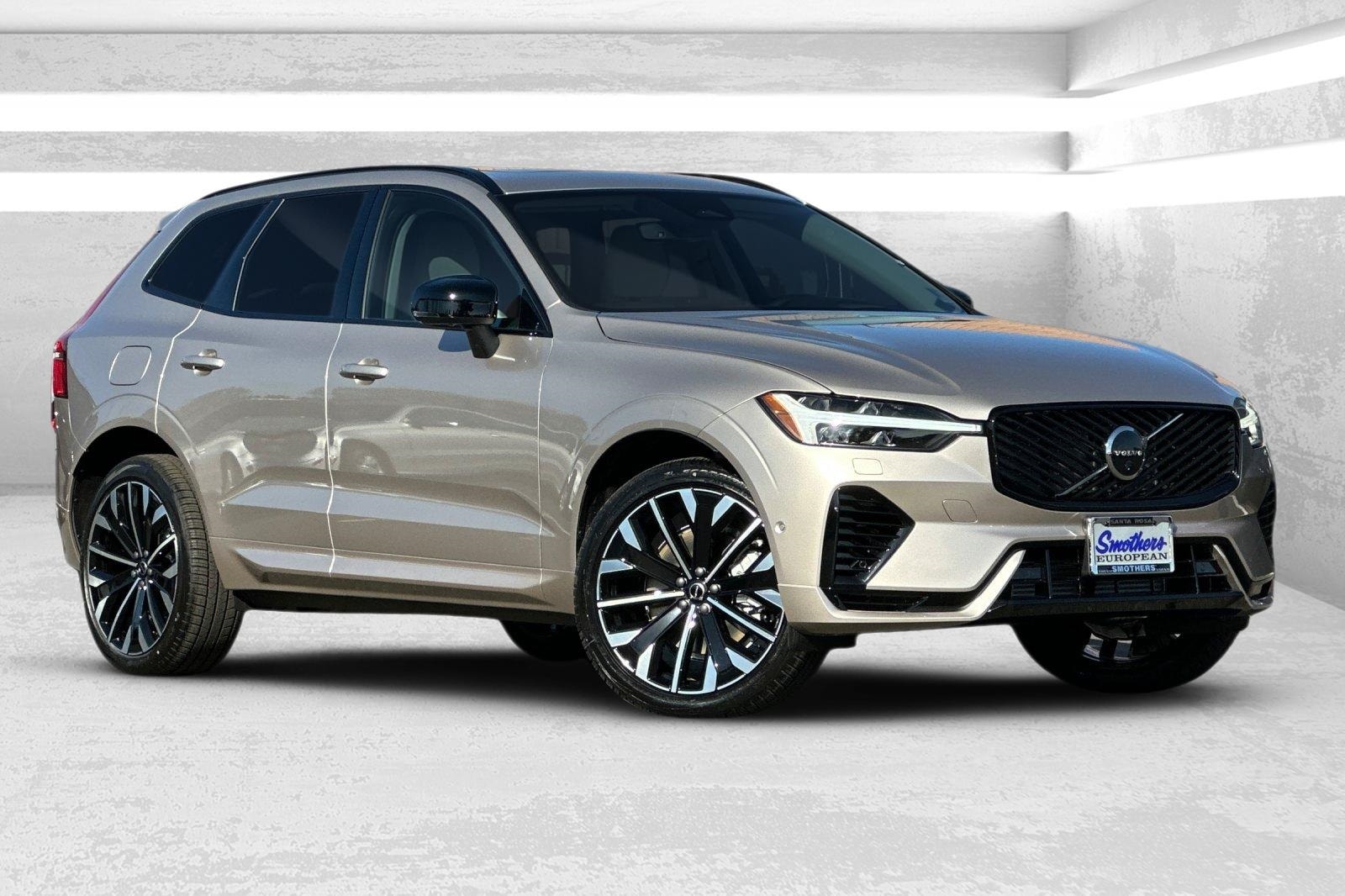 2026 Volvo XC60 T8 Ultra Dark AWD's photo