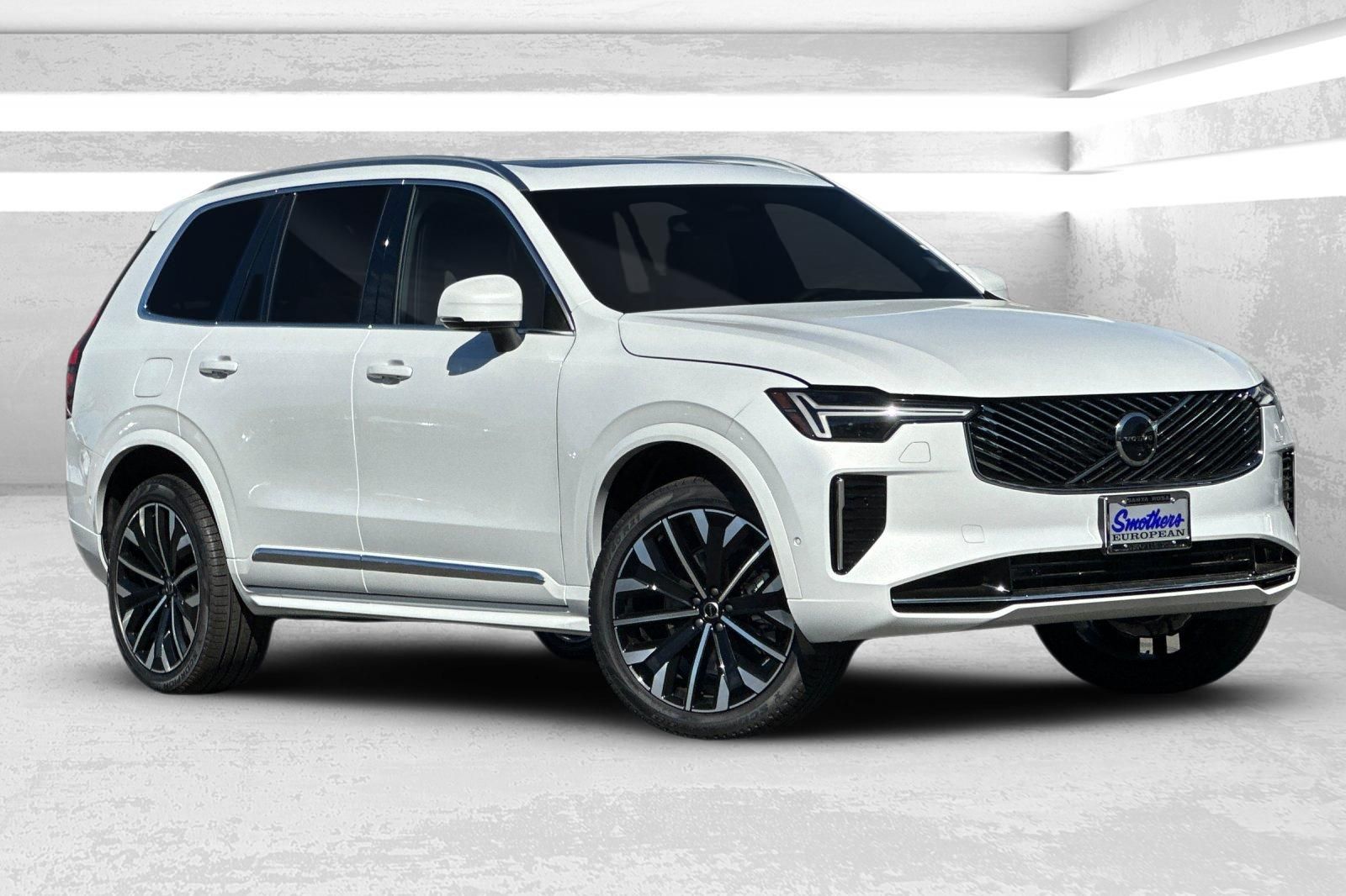 2026 Volvo XC90 B5 Plus Bright 4WD's photo