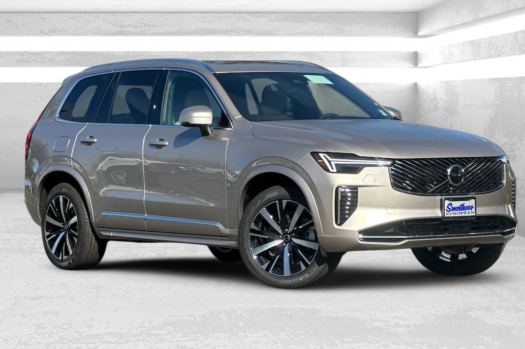 New 2026 Volvo XC90 plug-in hybrid T8 Core SUV