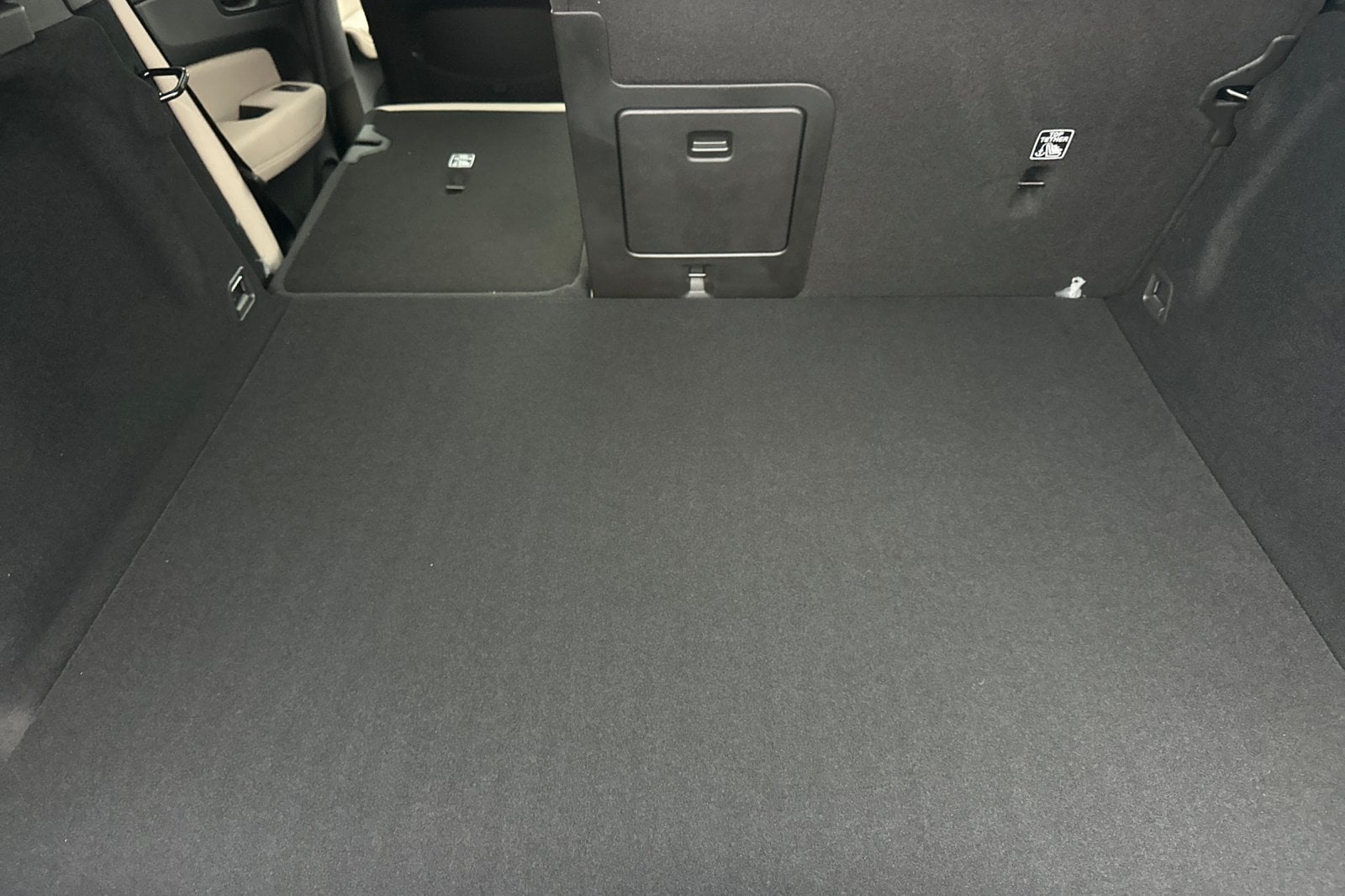 2026 Volvo XC60 Plus - Photo 14