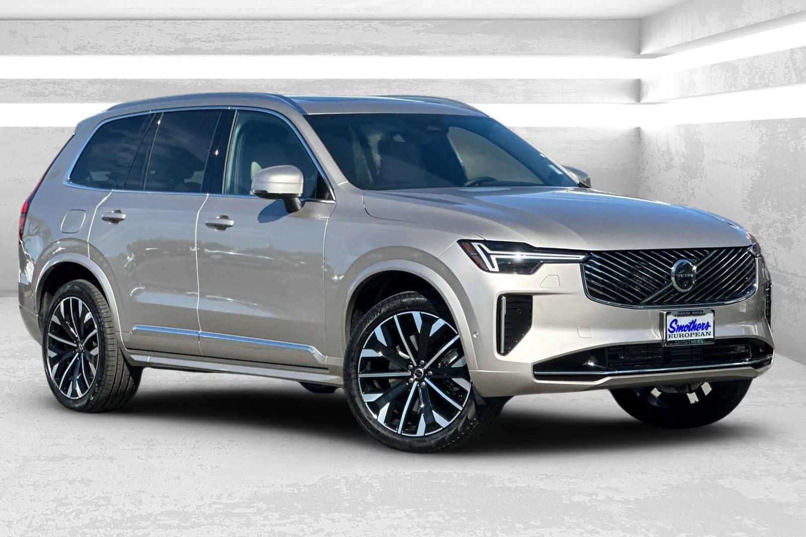 2026 Volvo XC90 T8 Recharge Plus Bright 7-Seat 4WD's photo