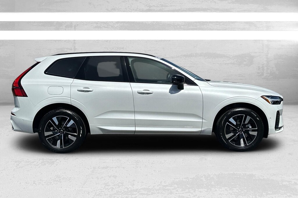 New 2026 Volvo XC60 B5 Plus SUV