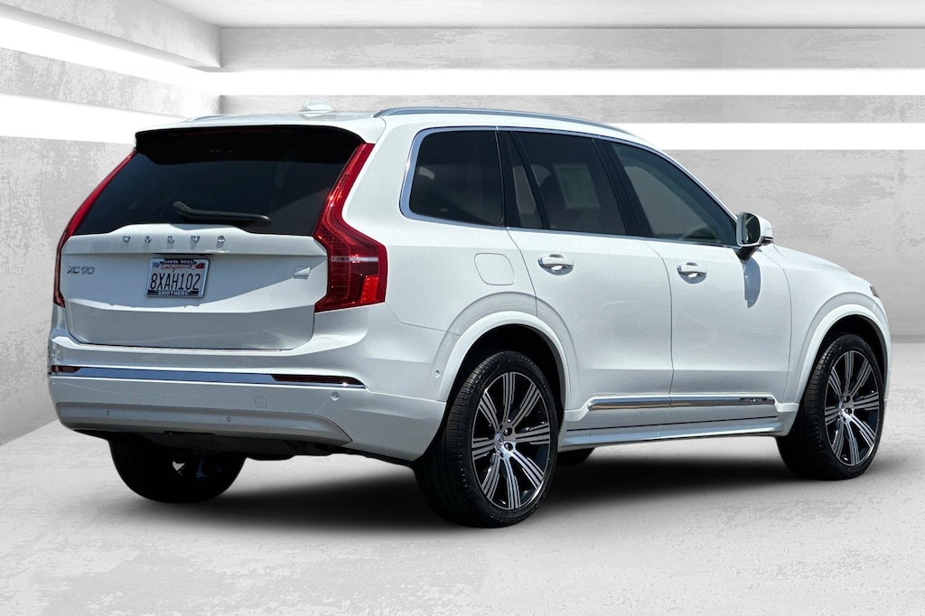 Certified 2022 Volvo XC90 Recharge Plug-In Hybrid eAWD Inscription 7 Seater SUV