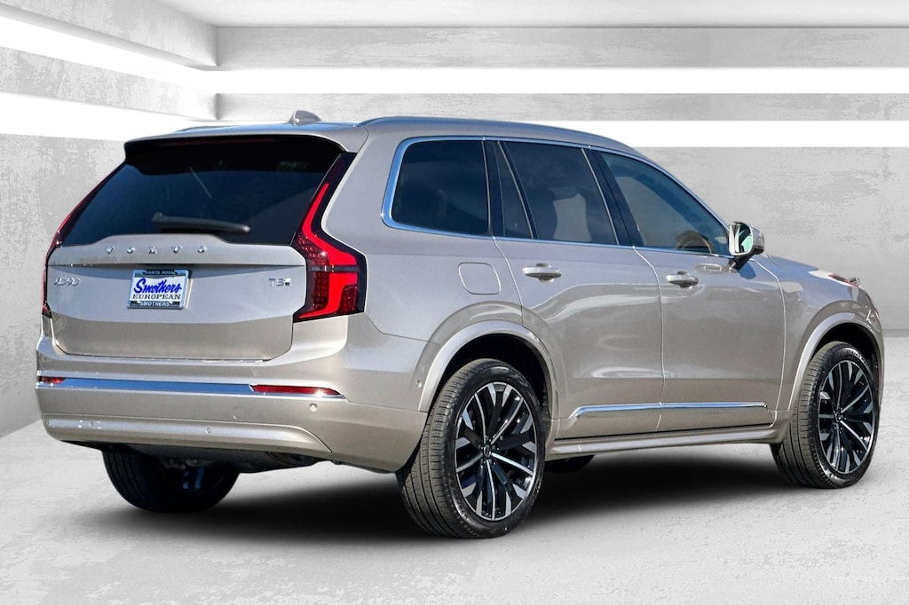 New 2026 Volvo XC90 plug-in hybrid T8 Plus 7-Seater SUV