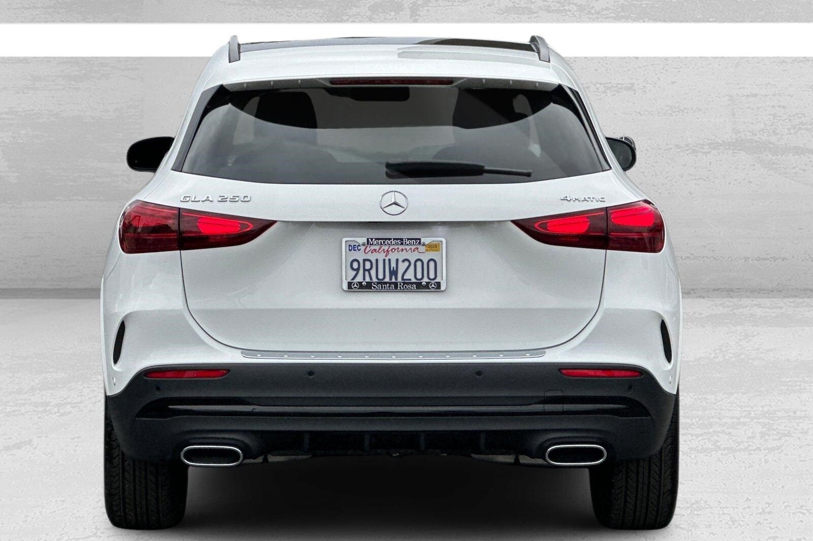 2025 Mercedes Benz GLA 250 4MATIC photo 2