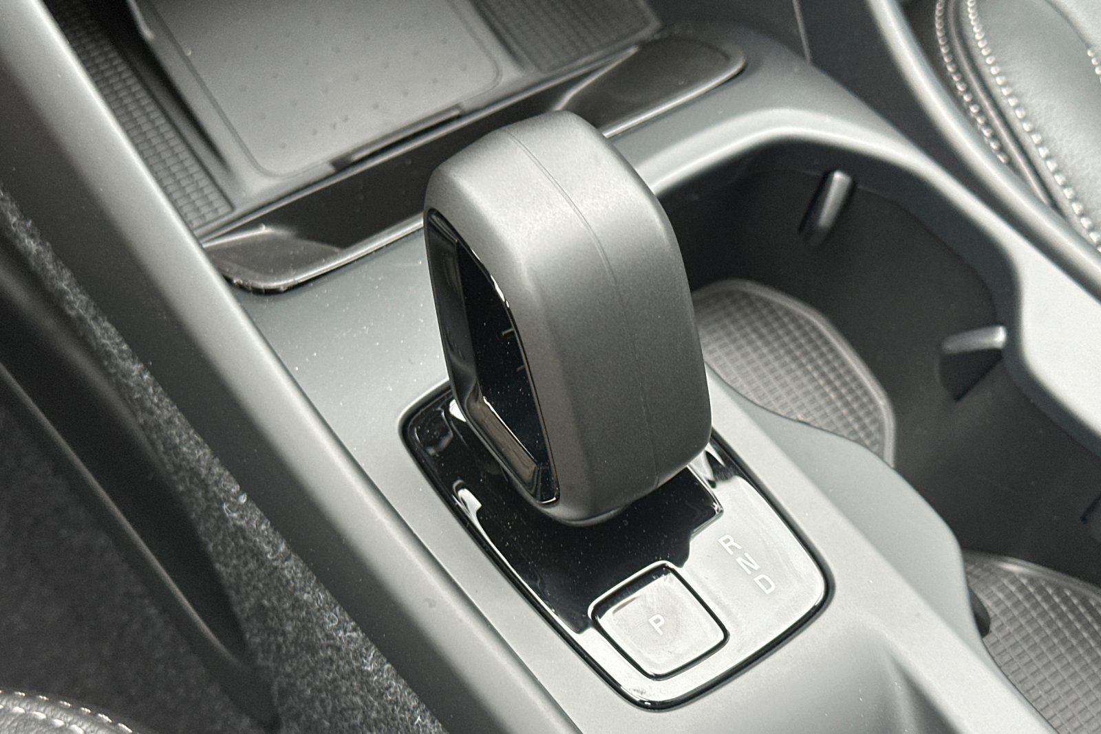 2026 Volvo XC40 Core - Photo 21