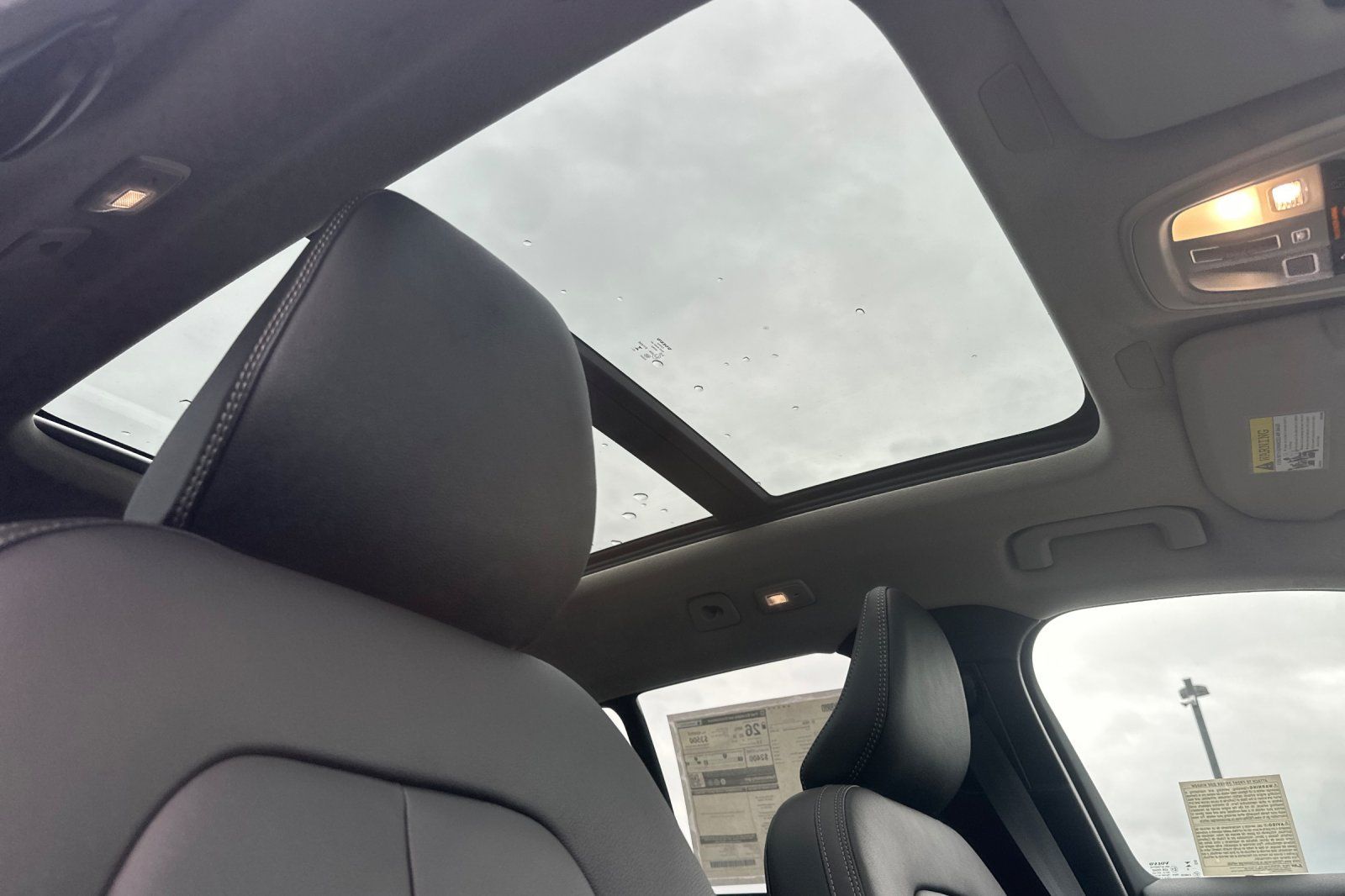 2026 Volvo XC40 Core - Photo 16