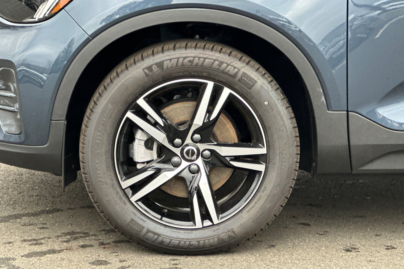 2026 Volvo XC40 Core - Photo 25
