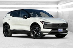 2026 Volvo EX30 Cross Country SUV V22361