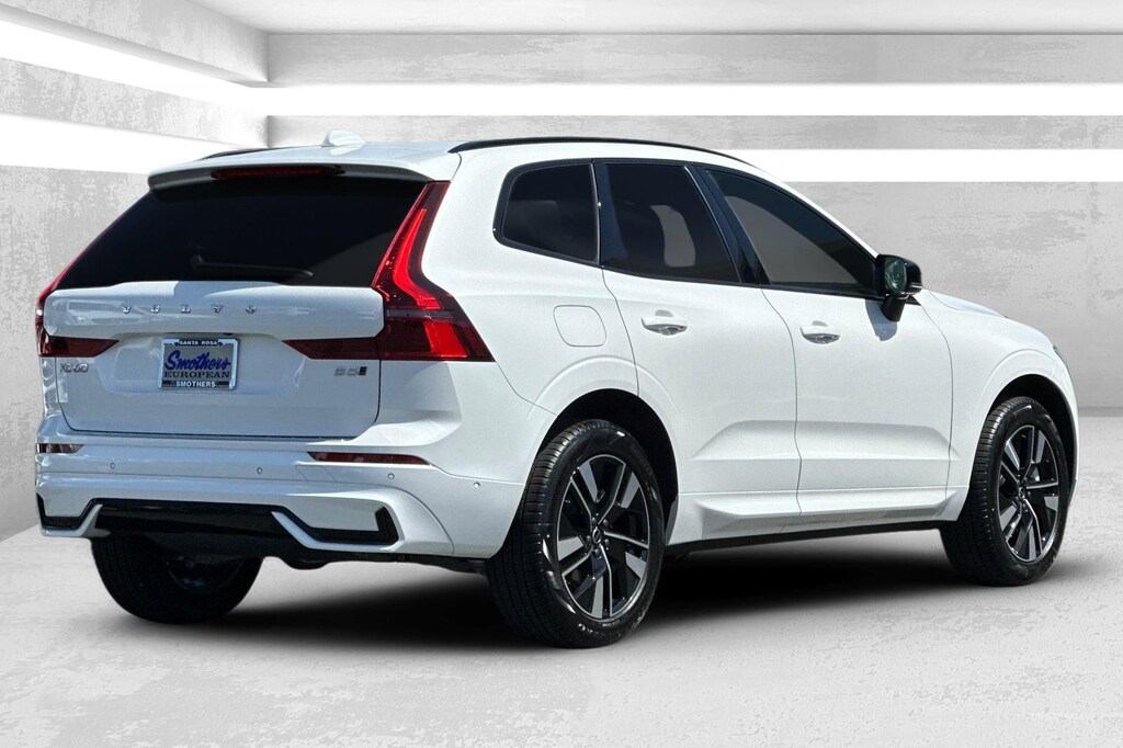 New 2026 Volvo XC60 B5 Plus SUV
