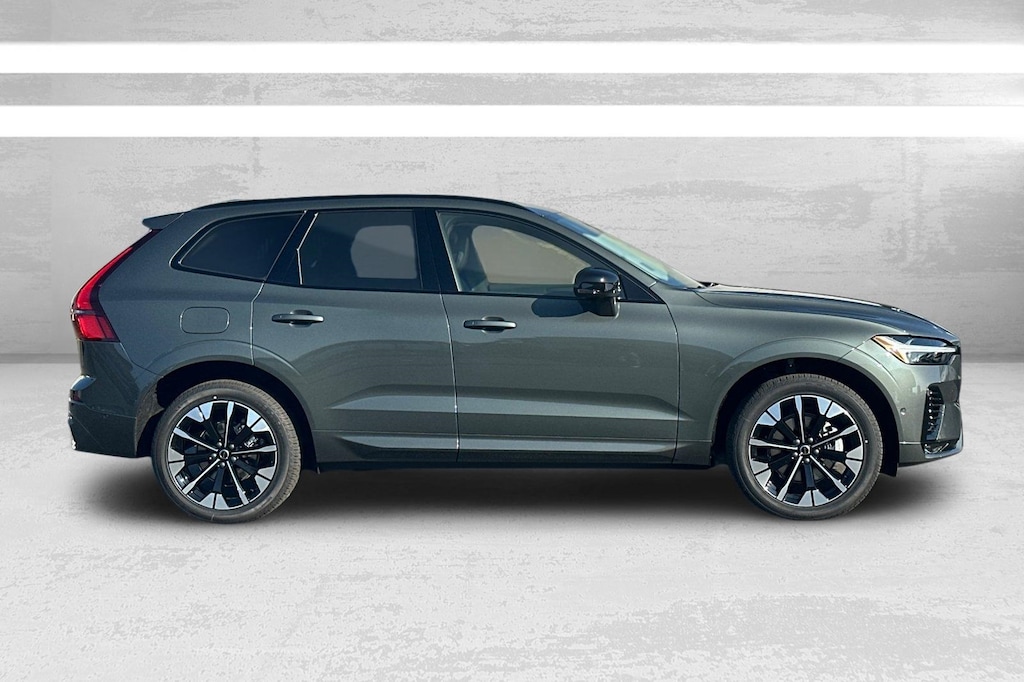 New 2026 Volvo XC60 B5 Ultra SUV