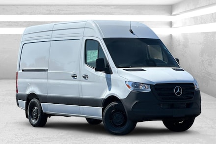 2025 Mercedes-Benz Sprinter 2500 Standard Roof 4-Cyl Diesel Van Cargo Van