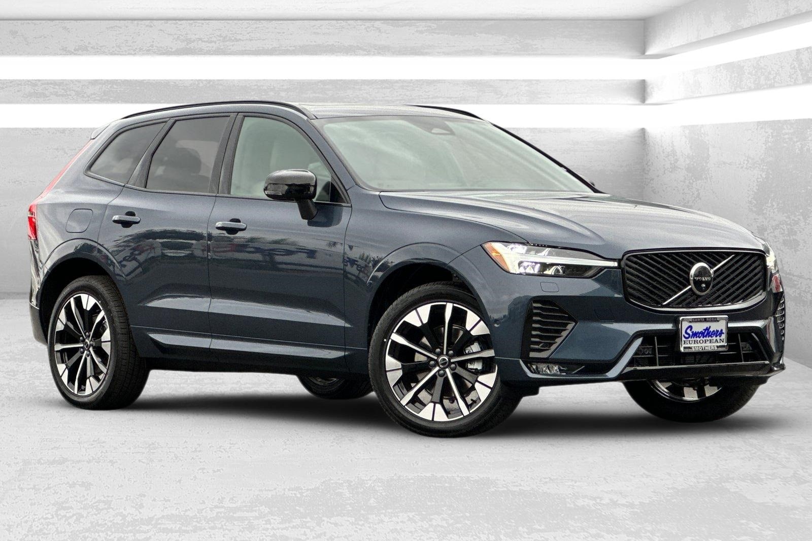 2026 Volvo XC60 Plus's photo