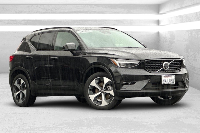 2025 Volvo XC40 B5 Plus Dark Theme SUV Santa Rosa, Bay Area