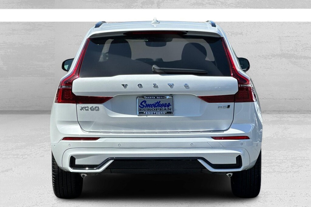 New 2026 Volvo XC60 B5 Plus SUV