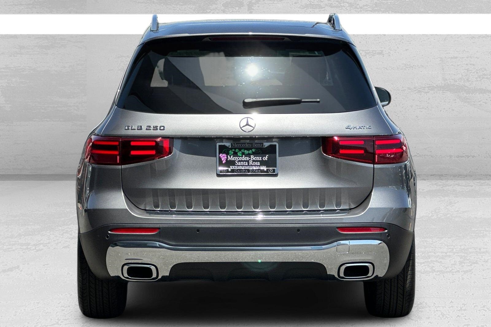 2025 Mercedes Benz GLB 250 4MATIC photo 4