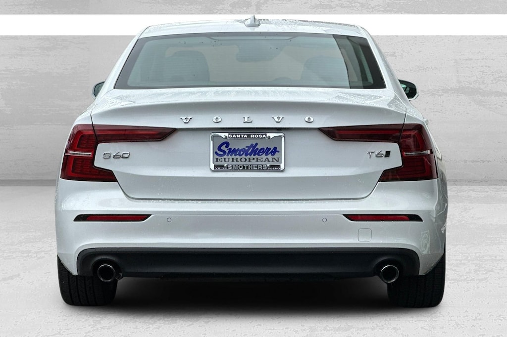 Used 2019 Volvo S60 T6 Momentum Sedan