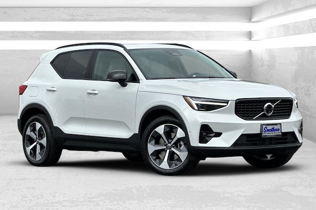 New 2026 Volvo XC40 B5 Plus AWD SUV Santa Rosa, Bay Area