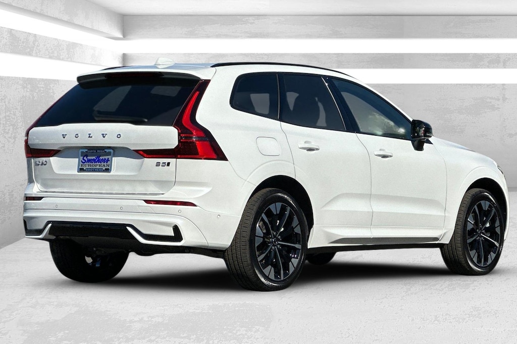 New 2026 Volvo XC60 B5 Plus SUV