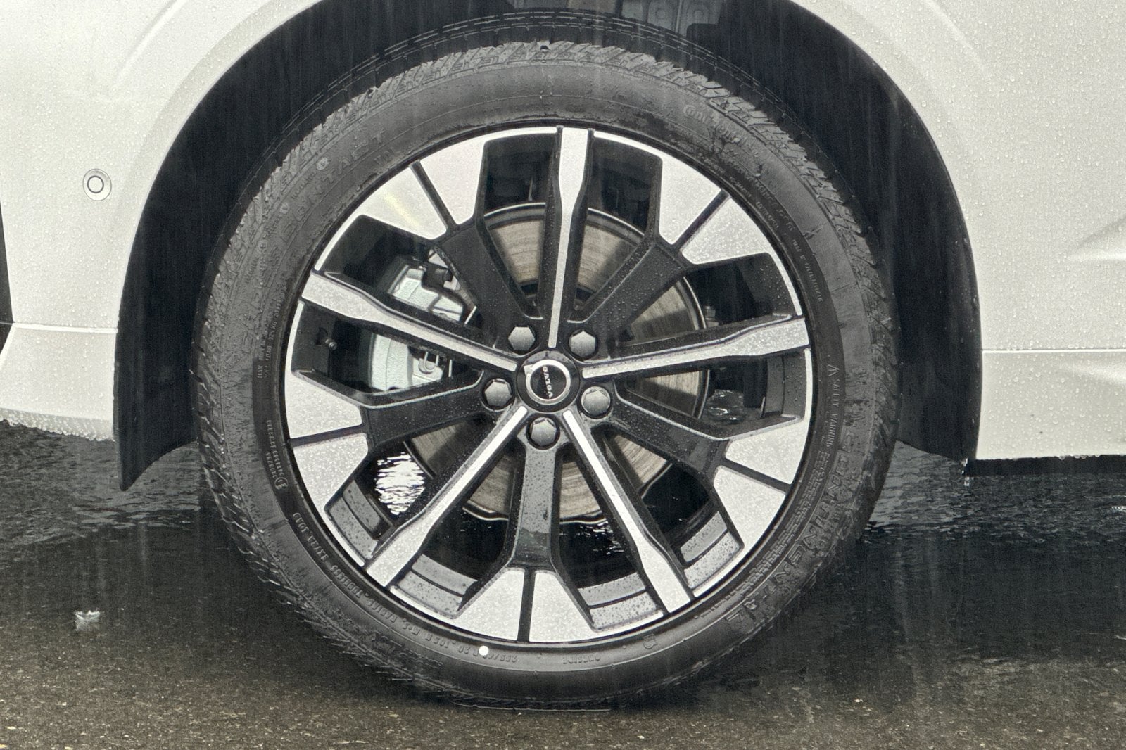2026 Volvo XC60 Plus - Photo 25