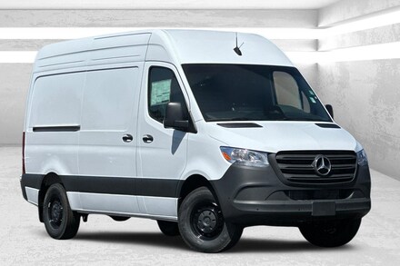 2025 Mercedes-Benz Sprinter 2500 Standard Roof 4-Cyl Diesel Van Cargo Van