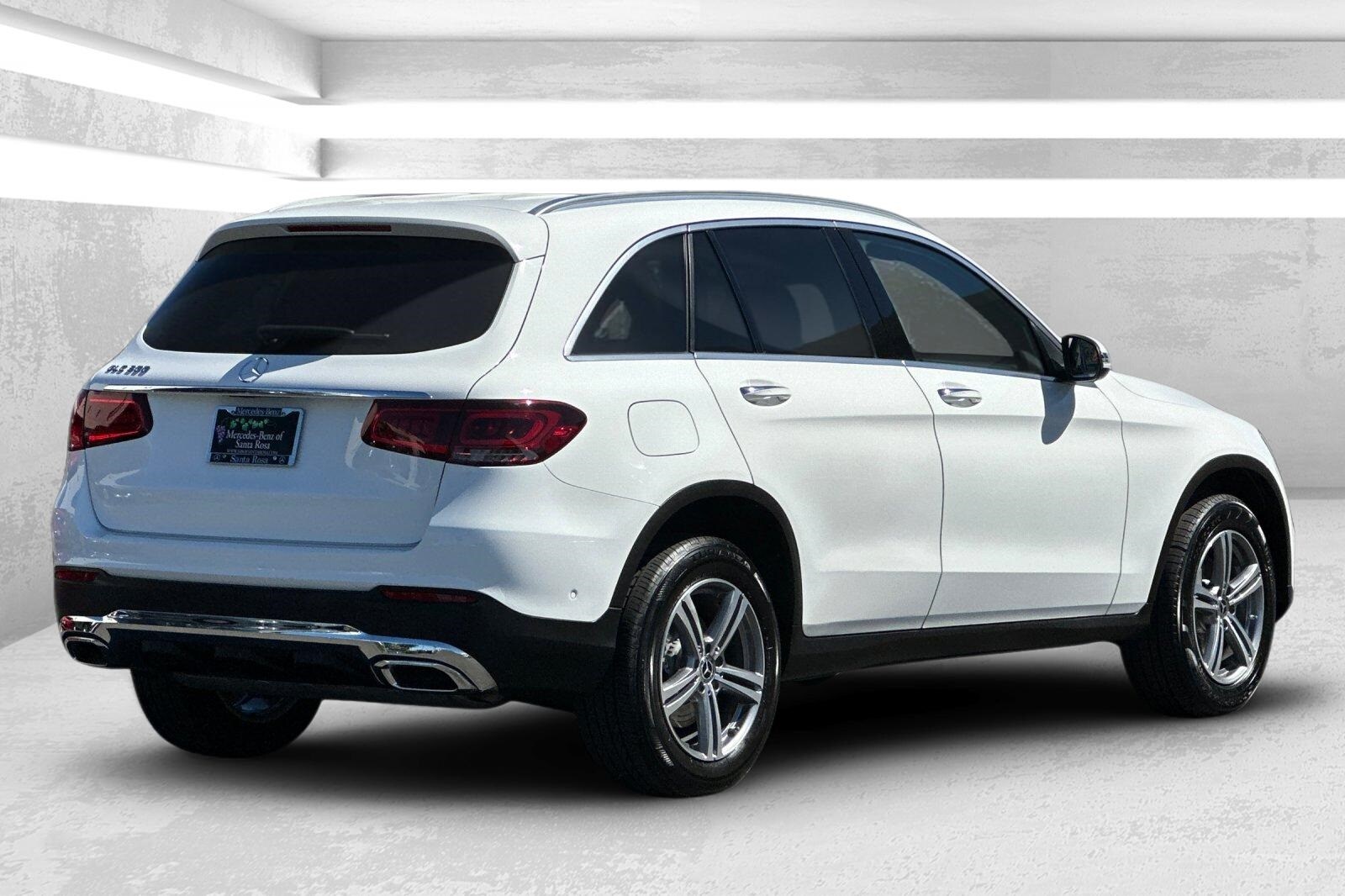2022 Mercedes Benz GLC 300 photo 3