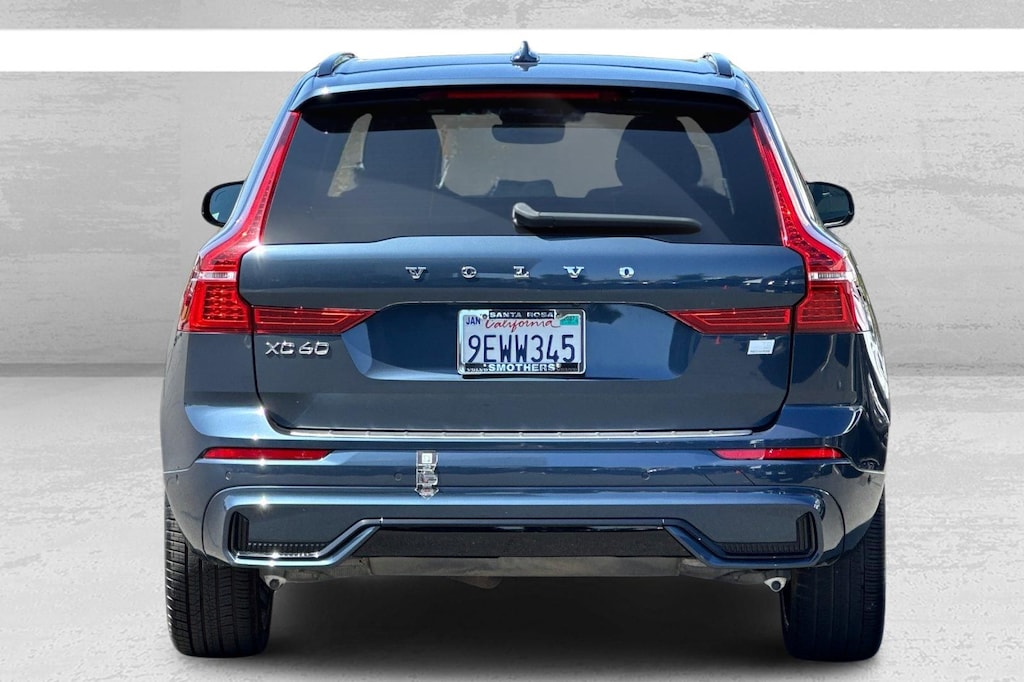Certified 2023 Volvo XC60 Recharge Plug-In Hybrid Ultimate Dark SUV