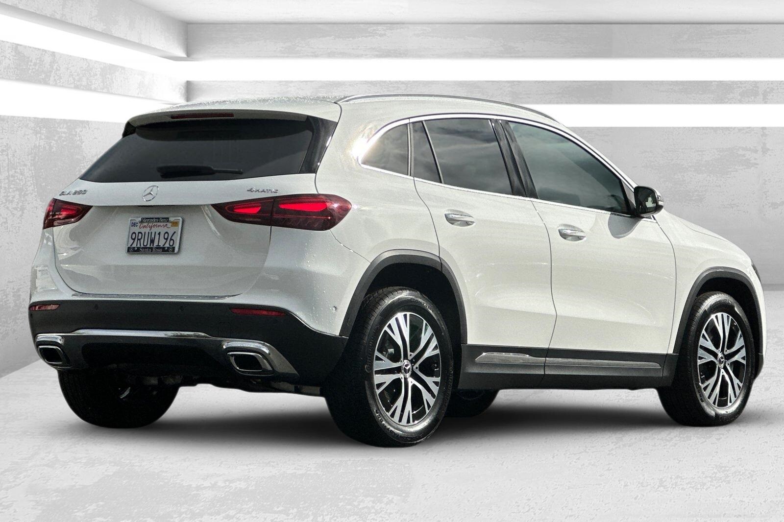 2025 Mercedes Benz GLA 250 4MATIC photo 2