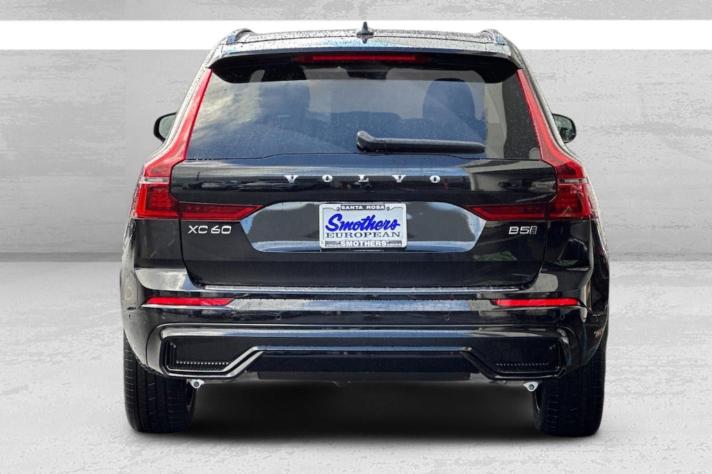 New 2026 Volvo XC60 B5 Plus SUV