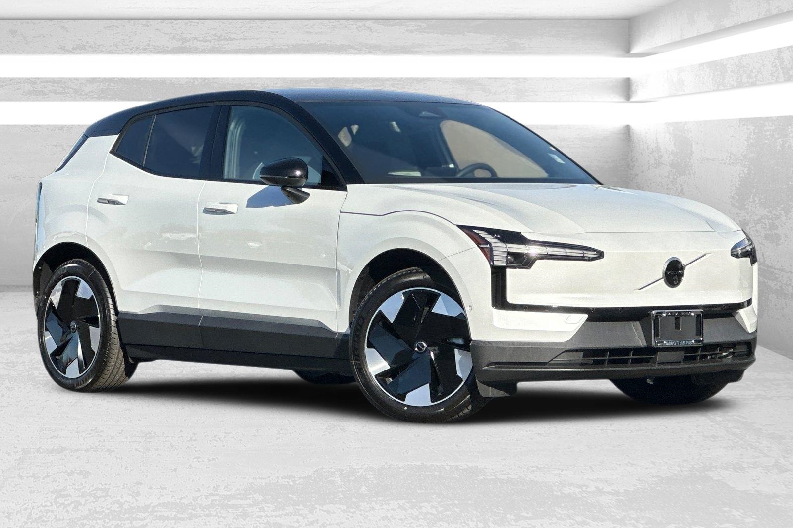 2026 Volvo EX30 Ultra's photo