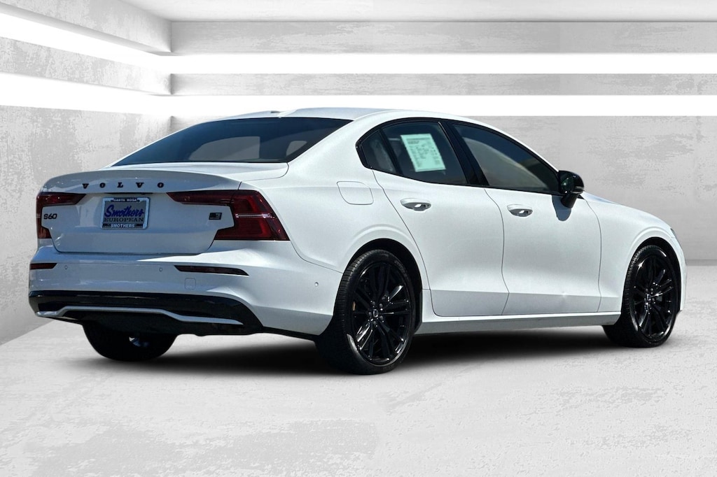 Certified 2024 Volvo S60 plug-in hybrid T8 Ultimate Black Edition Sedan