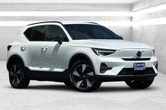 2025 Volvo EX40 SUV V22172