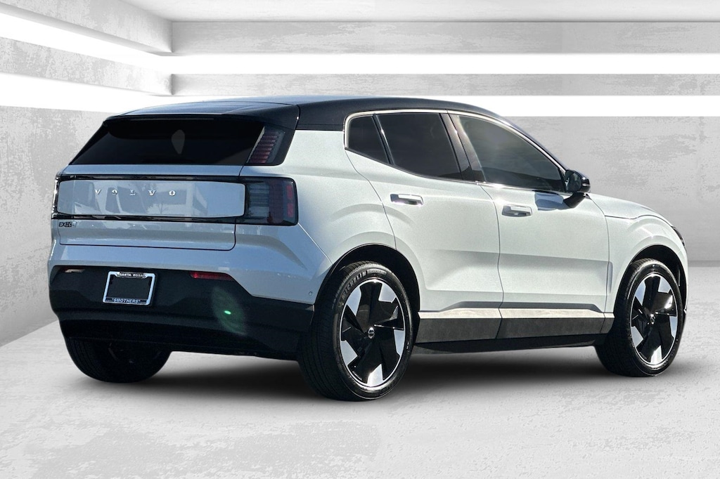 New 2026 Volvo EX30 Twin Motor Ultra SUV