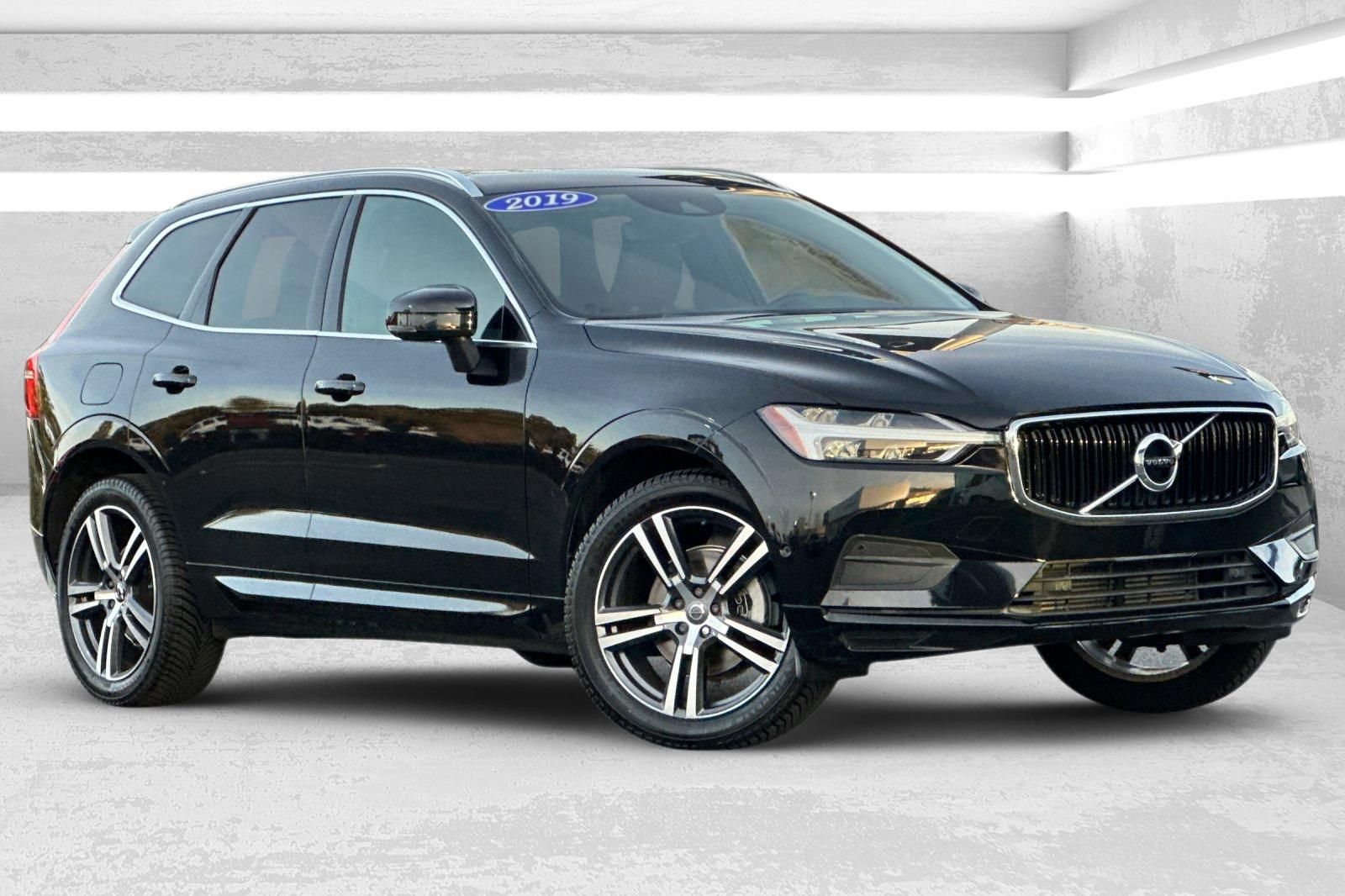 2019 Volvo XC60 Momentum