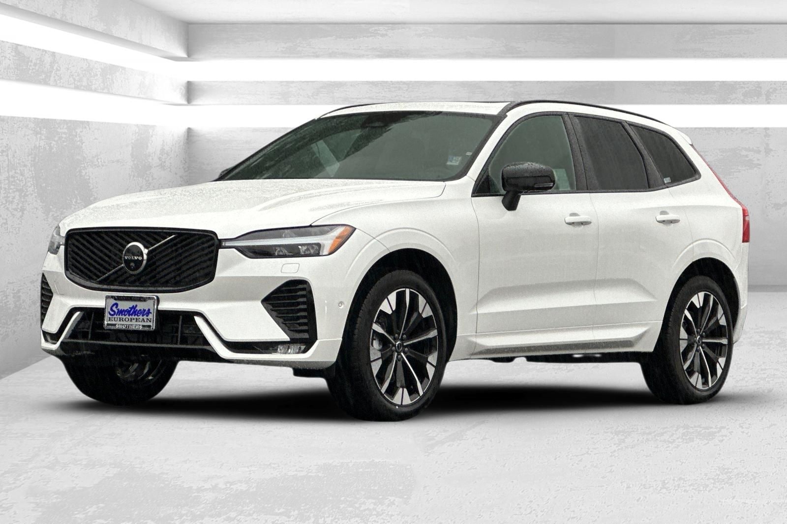 2026 Volvo XC60 Plus - Photo 7