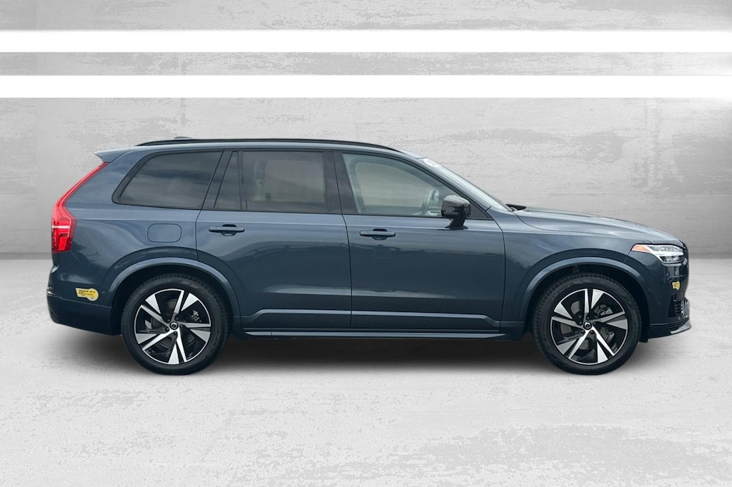 Certified 2022 Volvo XC90 Recharge Plug-In Hybrid T8 R-Design Extended Range 7P SUV