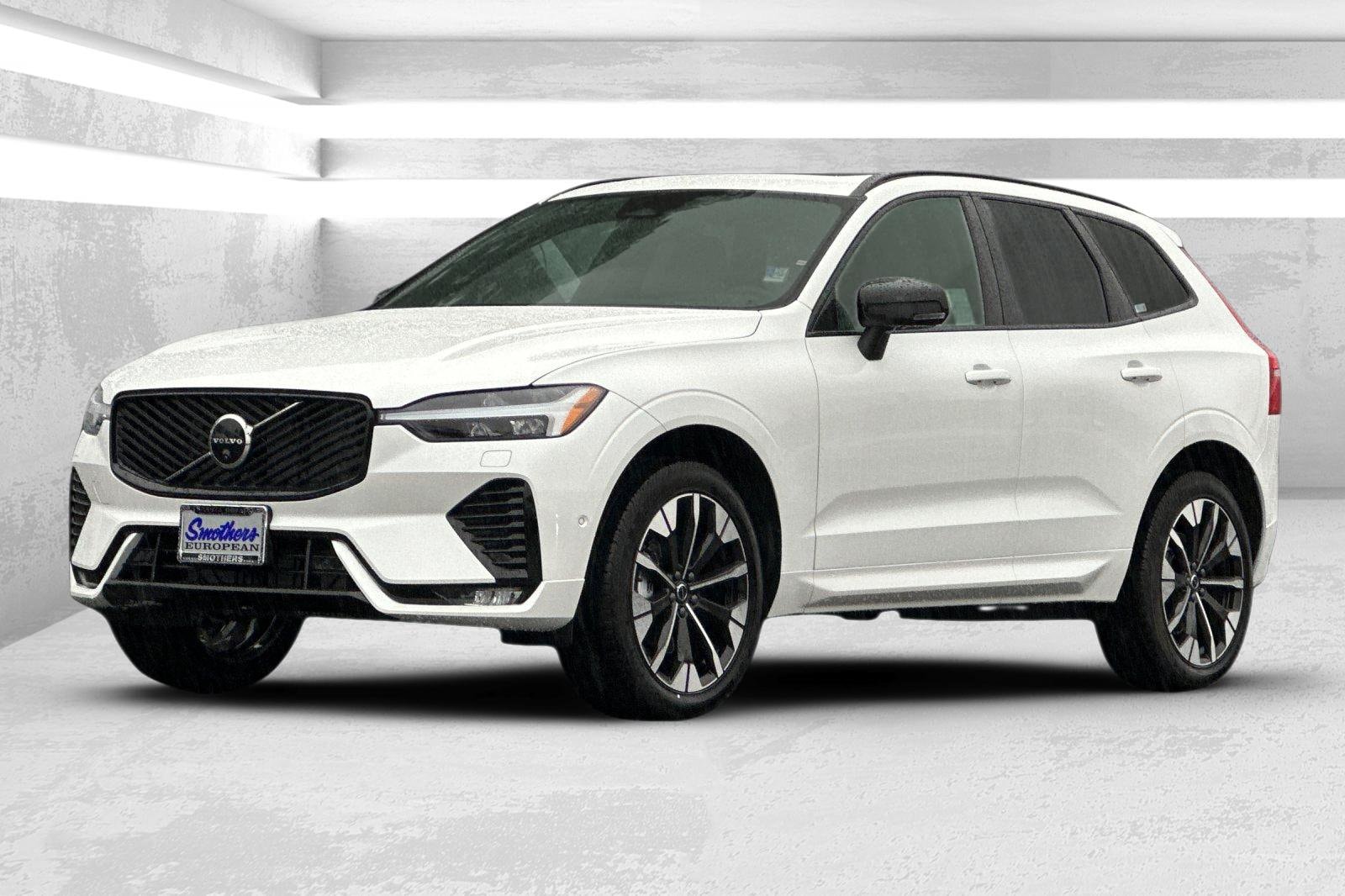 2026 Volvo XC60 Plus - Photo 8
