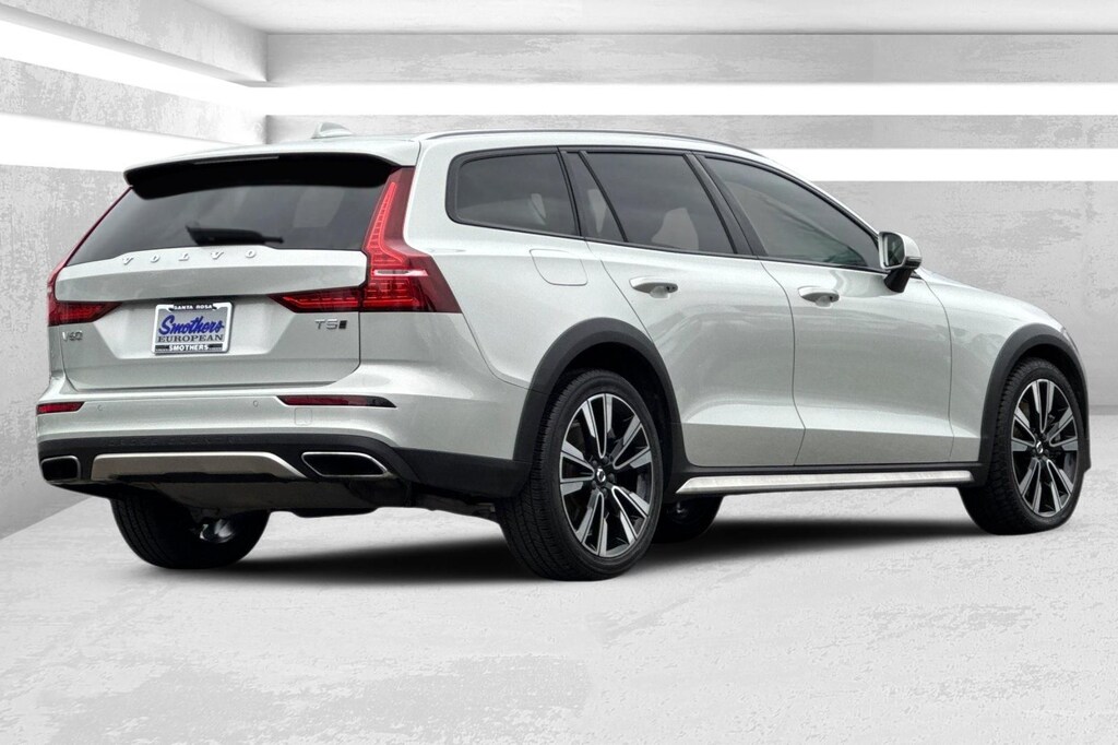Used 2020 Volvo V60 Cross Country T5 Wagon