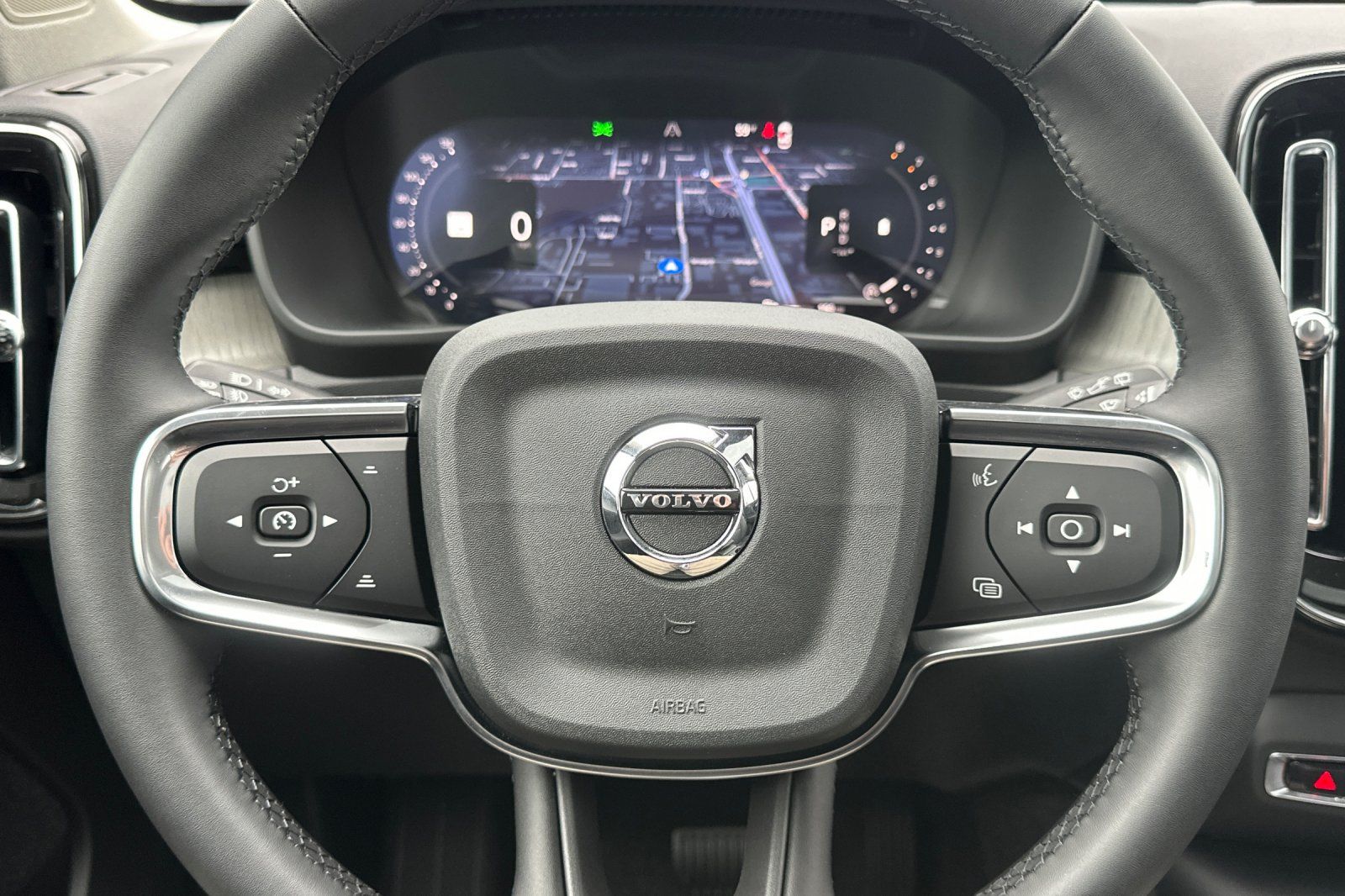 2026 Volvo XC40 Core - Photo 23