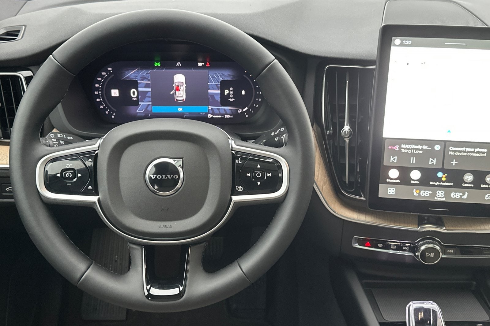 2026 Volvo XC60 Plus - Photo 13