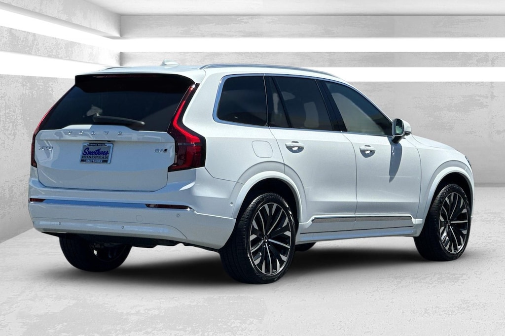 New 2026 Volvo XC90 B6 Plus 7-Seater SUV