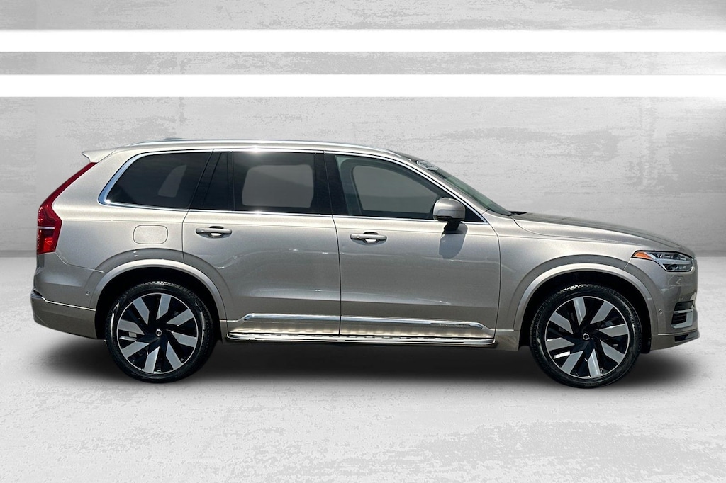 Certified 2023 Volvo XC90 Recharge Plug-In Hybrid Ultimate 6-Seater SUV