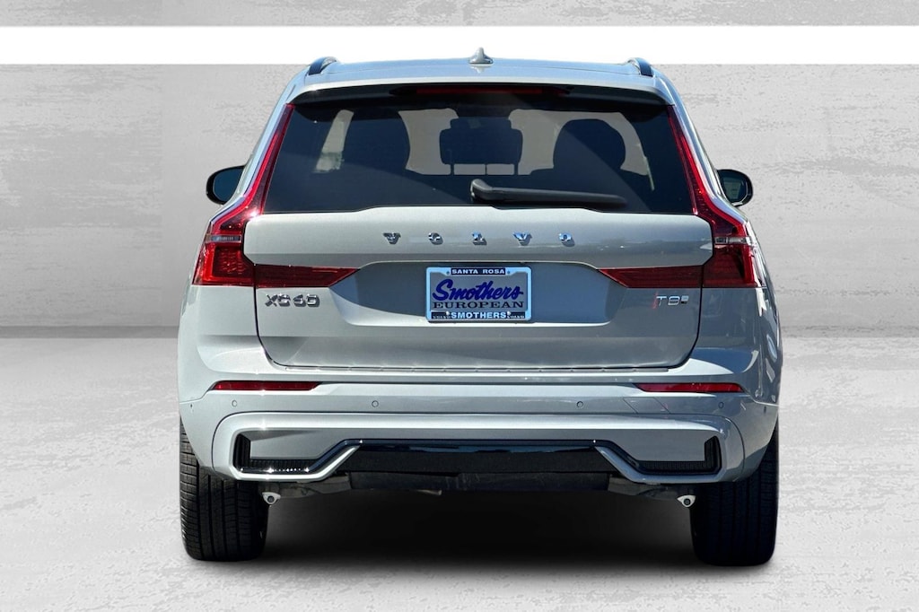 New 2026 Volvo XC60 plug-in hybrid T8 Ultra SUV