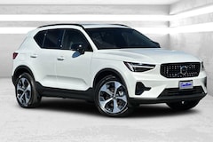 2026 Volvo XC40 SUV V22320