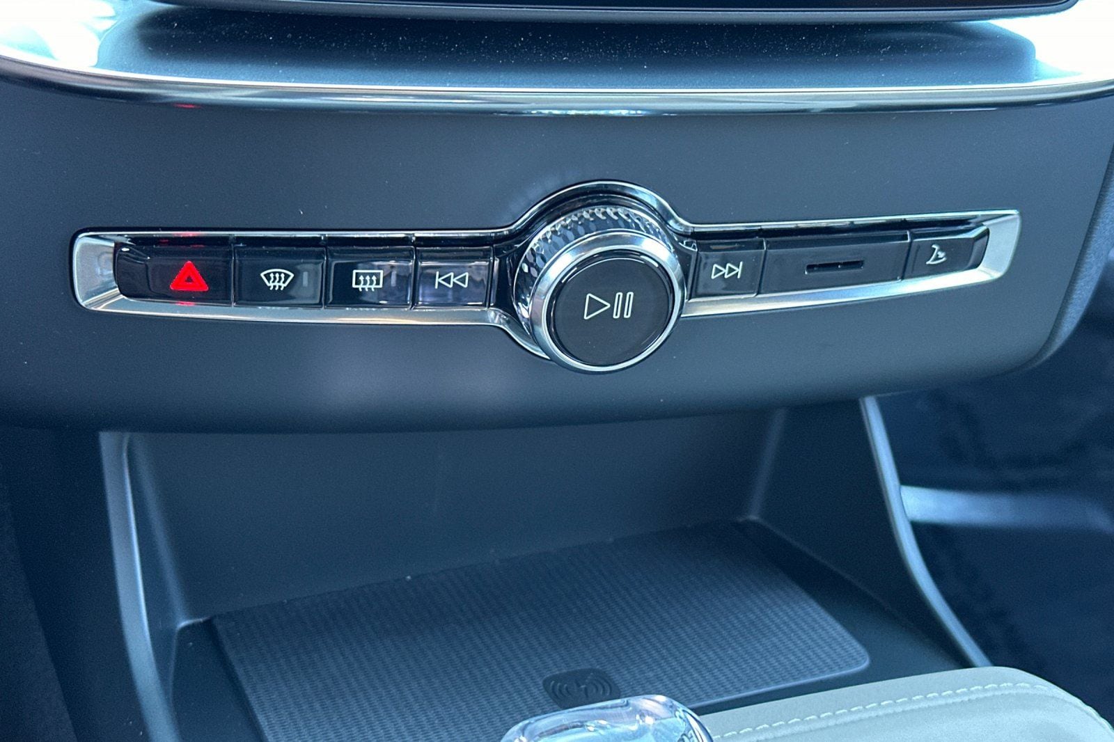 2026 Volvo XC90 Plus - Photo 21