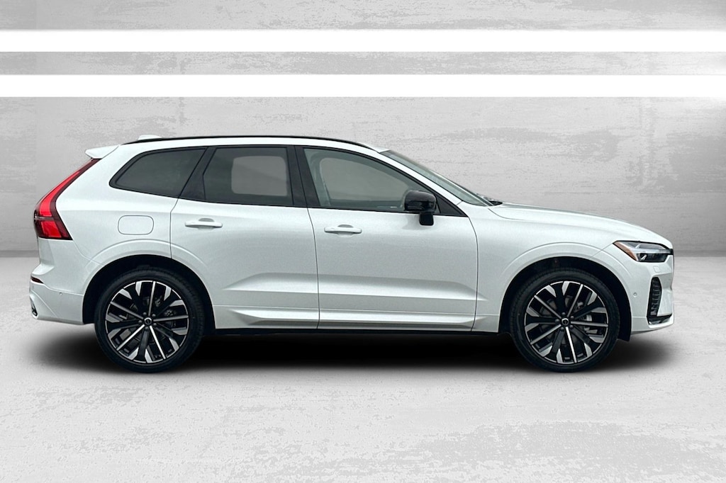 New 2026 Volvo XC60 B5 Ultra SUV