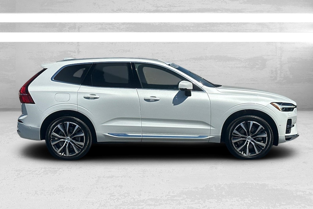 Certified 2022 Volvo XC60 Recharge Plug-In Hybrid T8 Inscription Expression Extended Range SUV