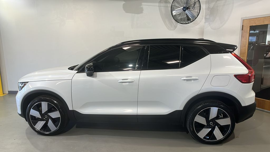 Certified 2023 Volvo XC40 Ultimate with VIN YV4ED3UM8P2989878 for sale in Summit, NJ