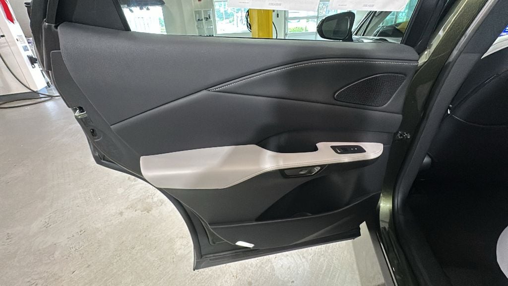2025 Lexus RX Hybrid 350h - Photo 11
